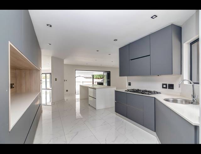4 BEDROOM HOUSE FOR SALE IN DAINFERN GOLF ESTATE